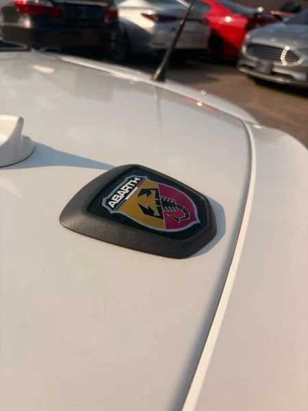 2019 Fiat 124 Spider - Image 14 of 20