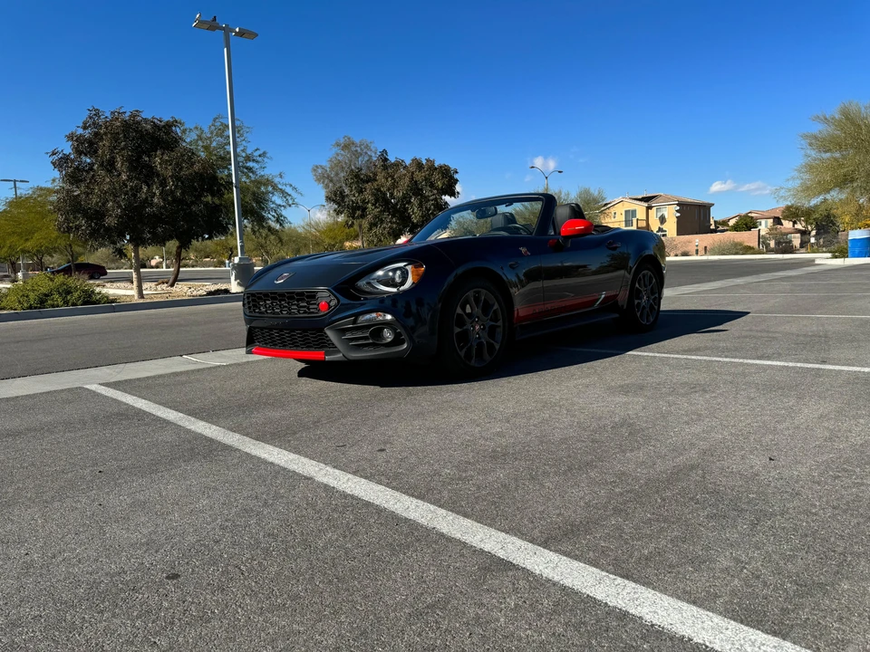 2019 Fiat 124 Spider - Image 11 of 31