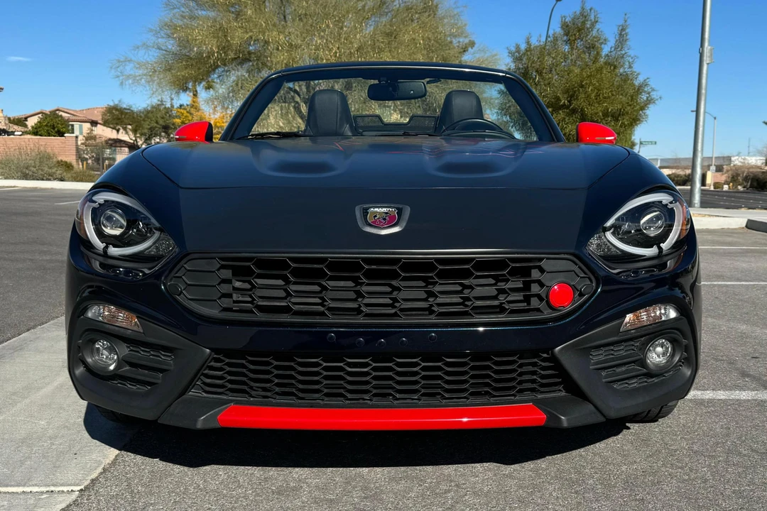 2019 Fiat 124 Spider - Image 2 of 31