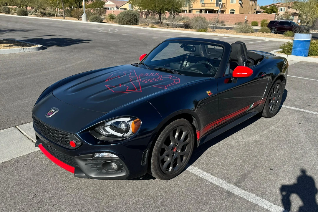 2019 Fiat 124 Spider - Image 10 of 31