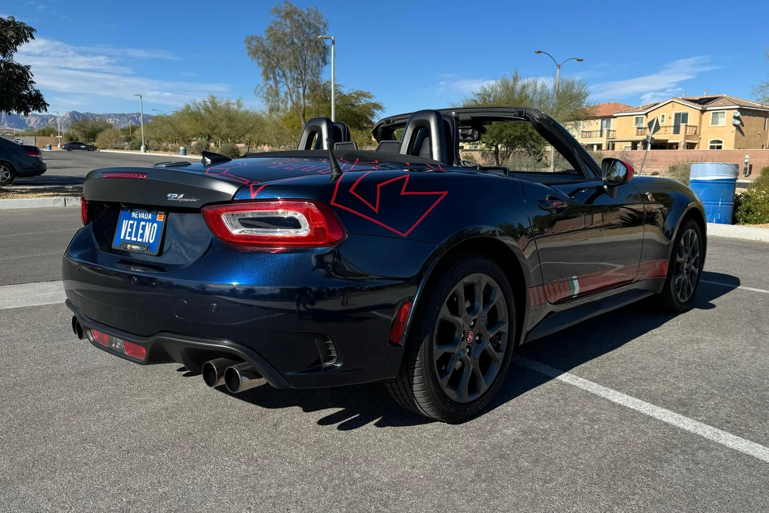 2019 Fiat 124 Spider - Image 23 of 31