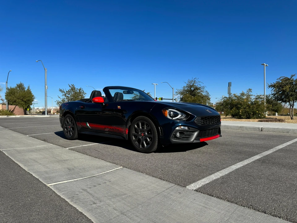 2019 Fiat 124 Spider - Image 28 of 31
