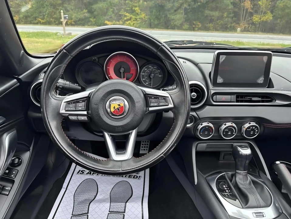 2019 Fiat 124 Spider - Image 10 of 11