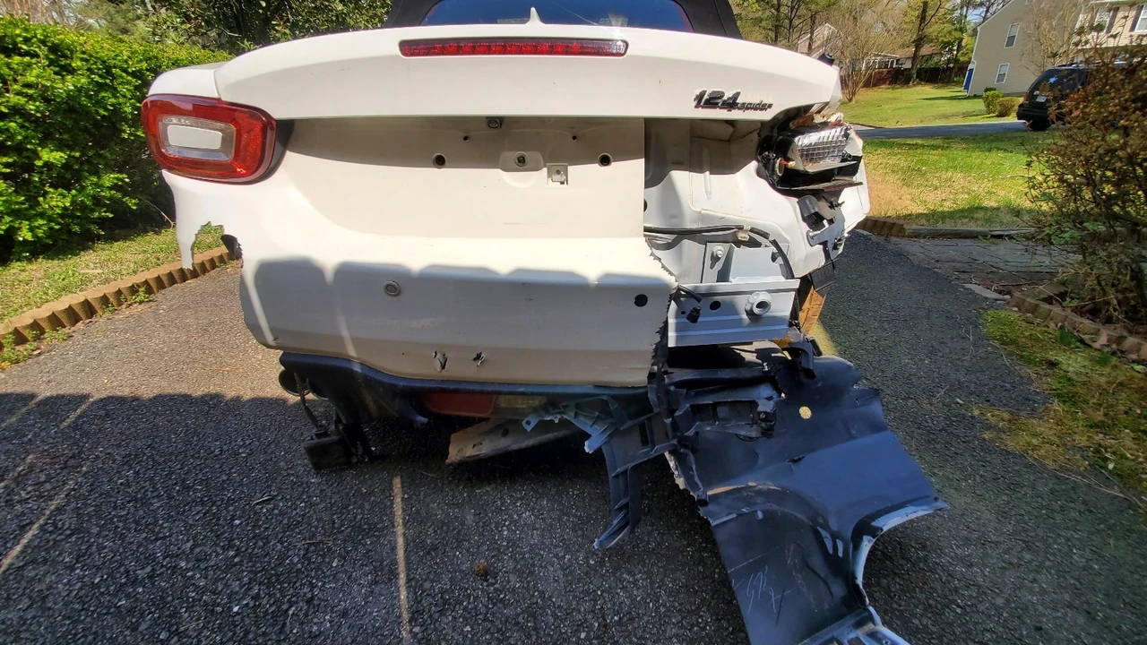 2019 Fiat 124 Spider - Image 4 of 11