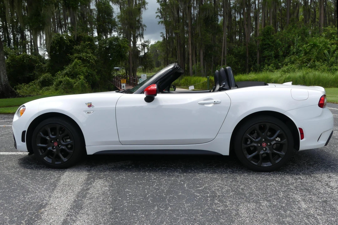 2019 Fiat 124 Spider - Image 3 of 31