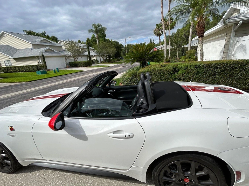 2019 Fiat 124 Spider - Image 11 of 31