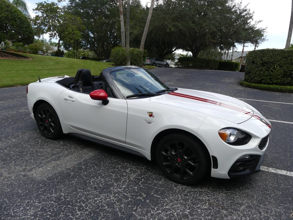 2019 Fiat 124 Spider - Image 21 of 31