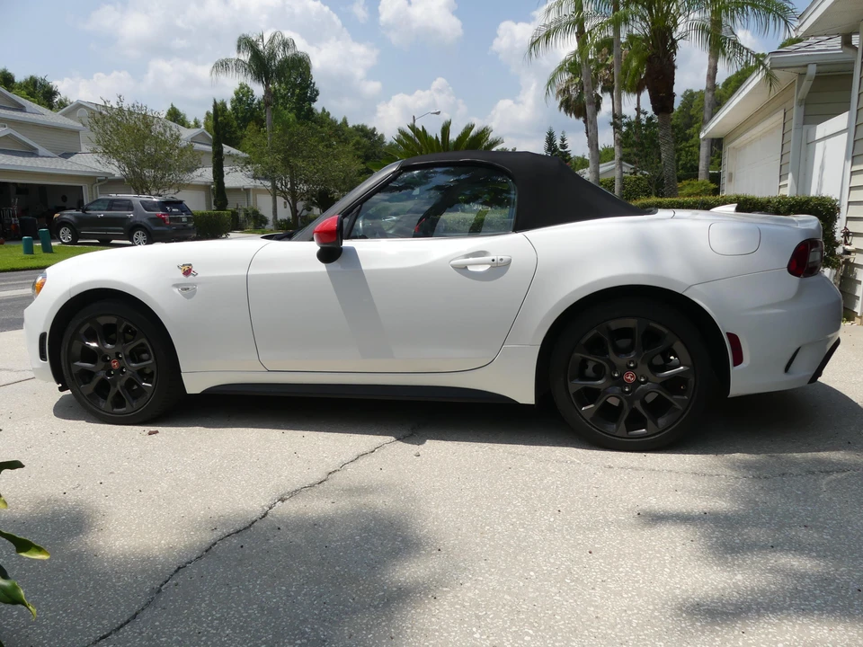2019 Fiat 124 Spider - Image 30 of 31