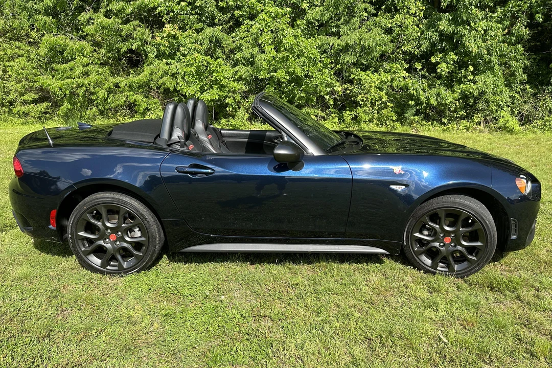 2019 Fiat 124 Spider - Image 3 of 5