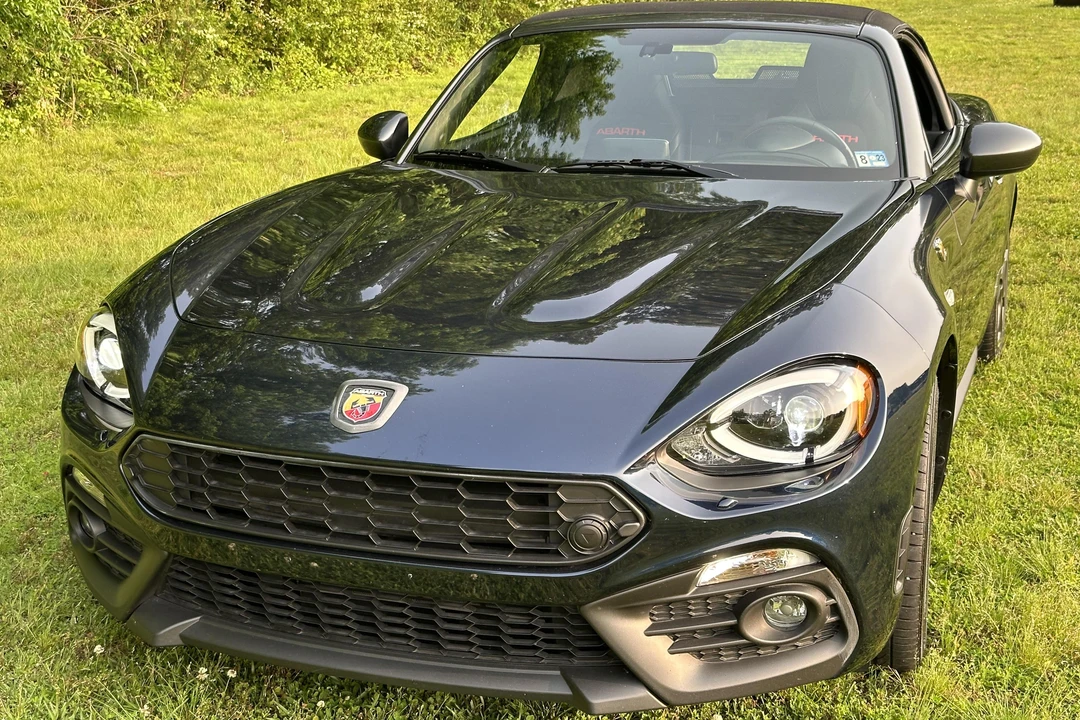 2019 Fiat 124 Spider - Image 2 of 5