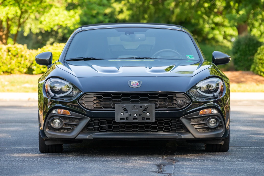 2019 Fiat 124 Spider - Image 11 of 31