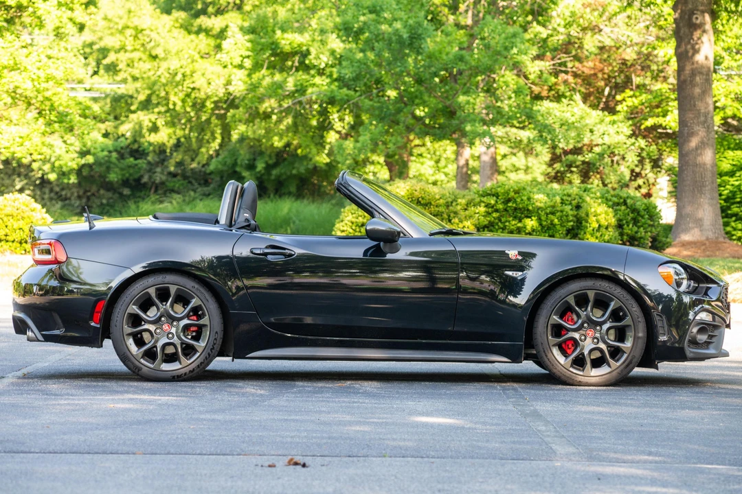 2019 Fiat 124 Spider - Image 3 of 31