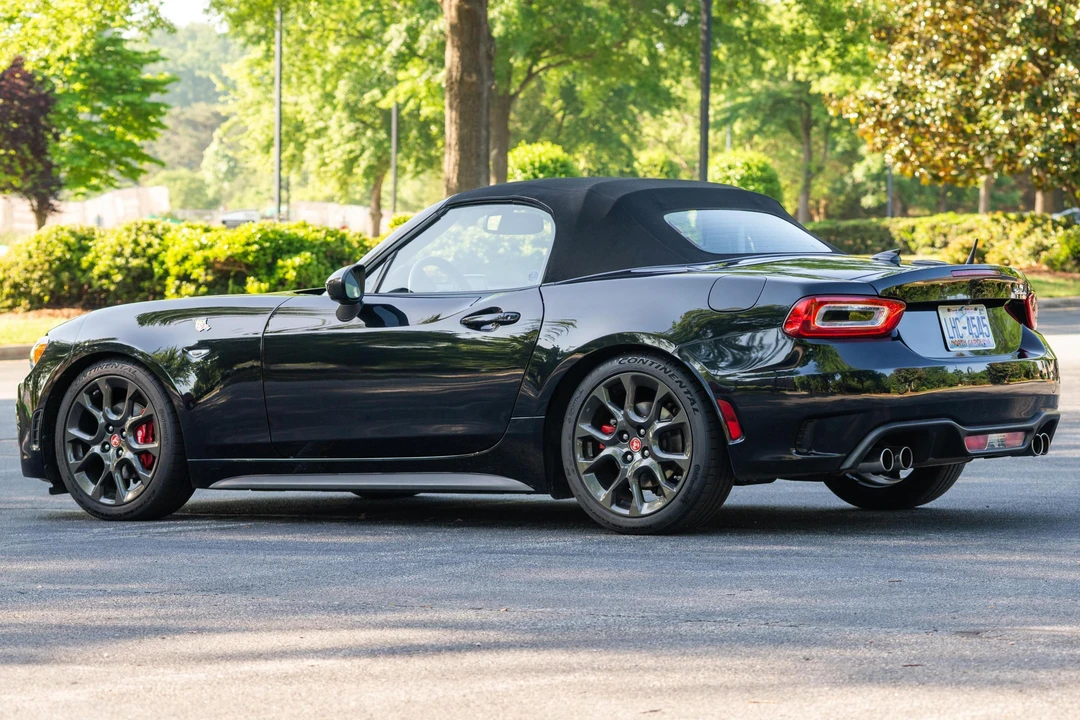 2019 Fiat 124 Spider - Image 4 of 31