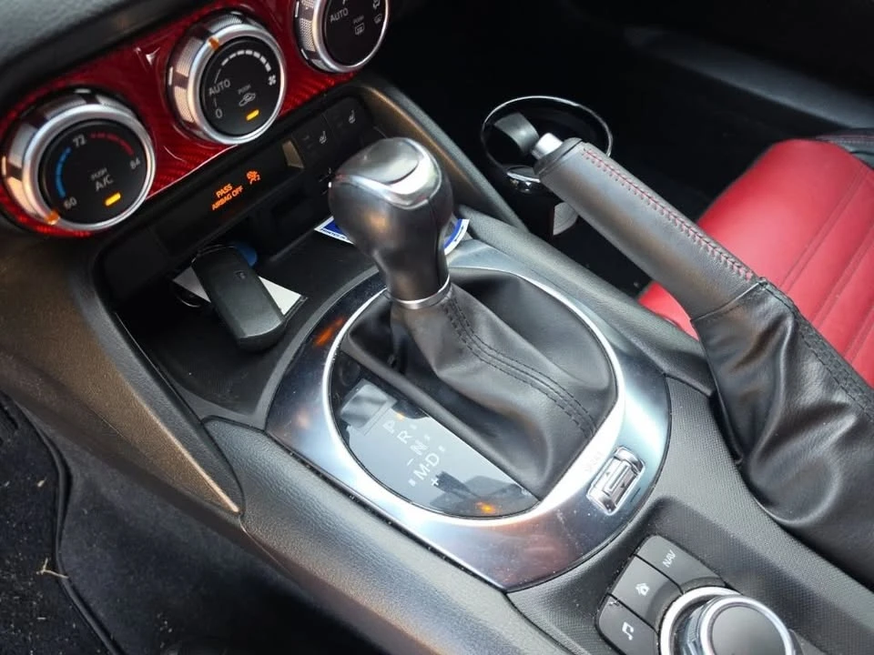 2019 Fiat 124 Spider - Image 15 of 20