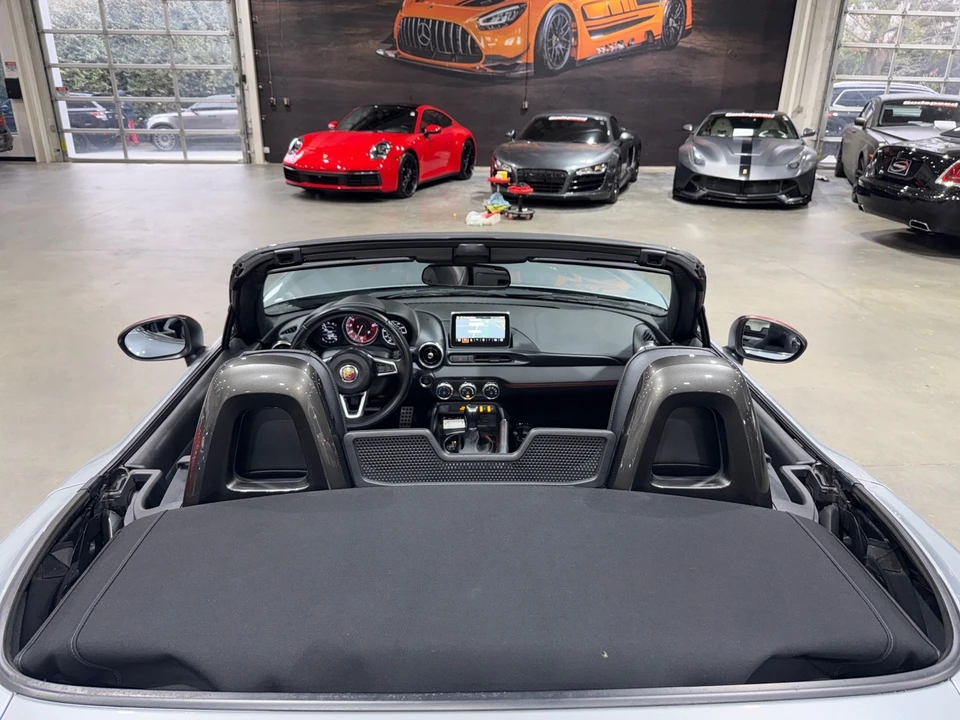 2019 Fiat 124 Spider - Image 11 of 12