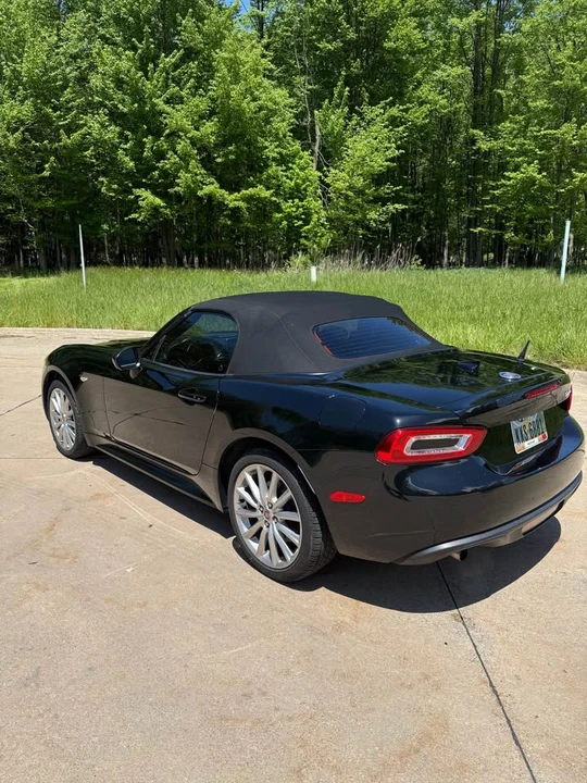 2019 Fiat 124 Spider - Image 8 of 19
