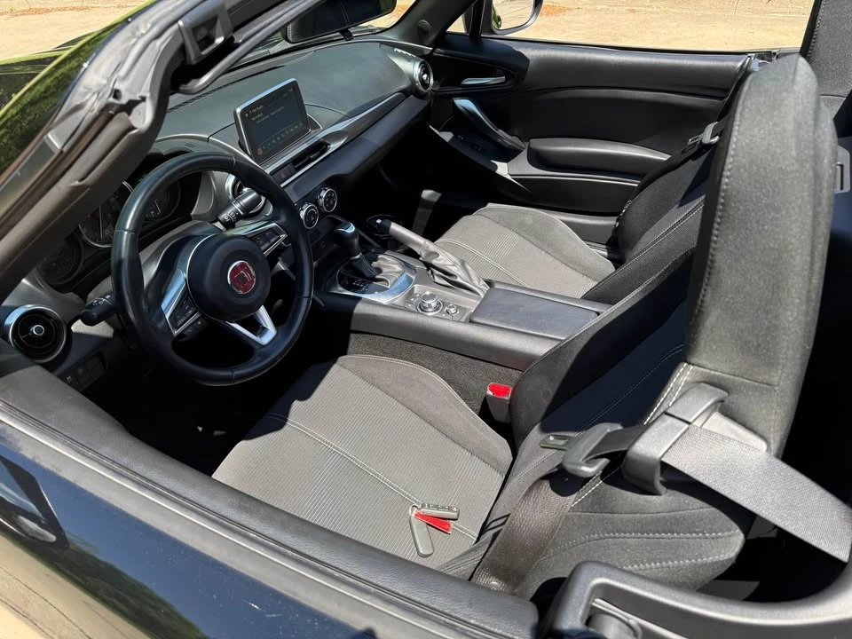 2019 Fiat 124 Spider - Image 12 of 19
