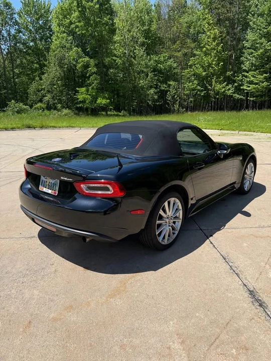 2019 Fiat 124 Spider - Image 6 of 19