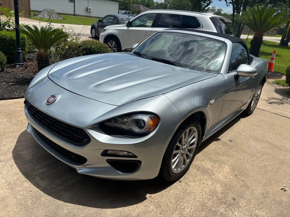 2019 Fiat 124 Spider - Image 2 of 20