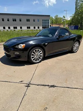 2019 Fiat 124 Spider Classica Convertible 2D