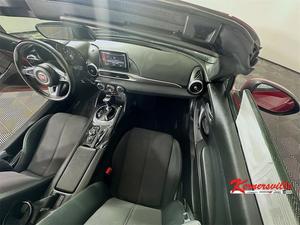 2019 Fiat 124 Spider - Image 11 of 21