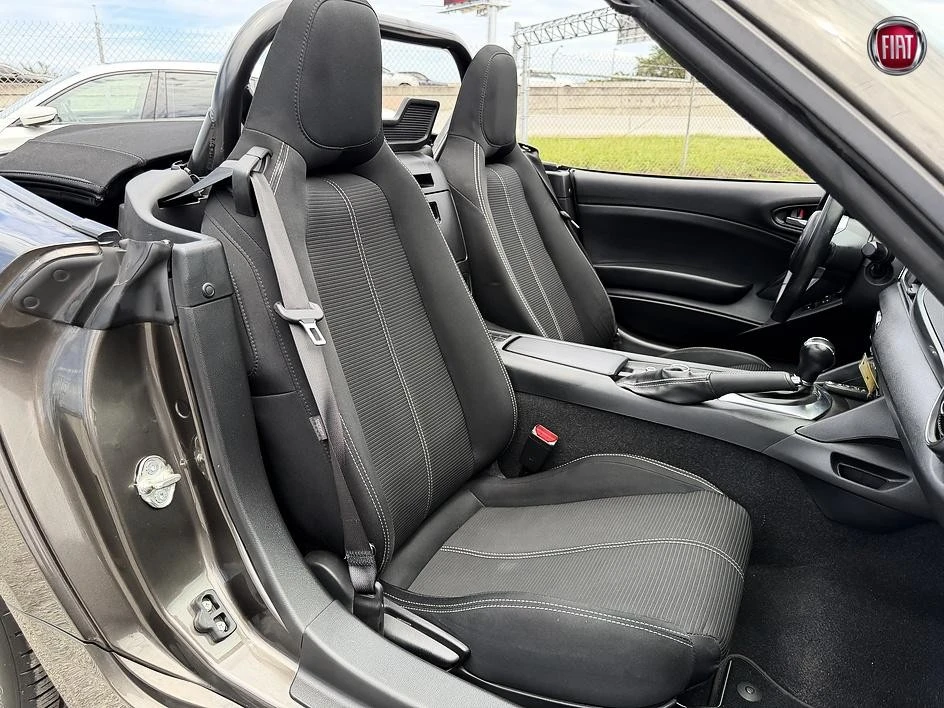 2019 Fiat 124 Spider - Image 15 of 31