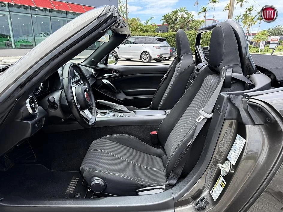 2019 Fiat 124 Spider - Image 18 of 31