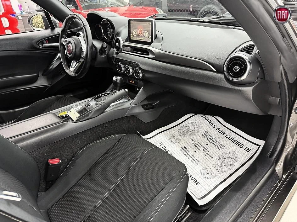 2019 Fiat 124 Spider - Image 26 of 31