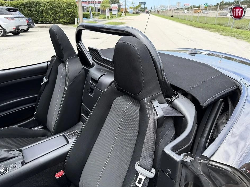 2019 Fiat 124 Spider - Image 17 of 31