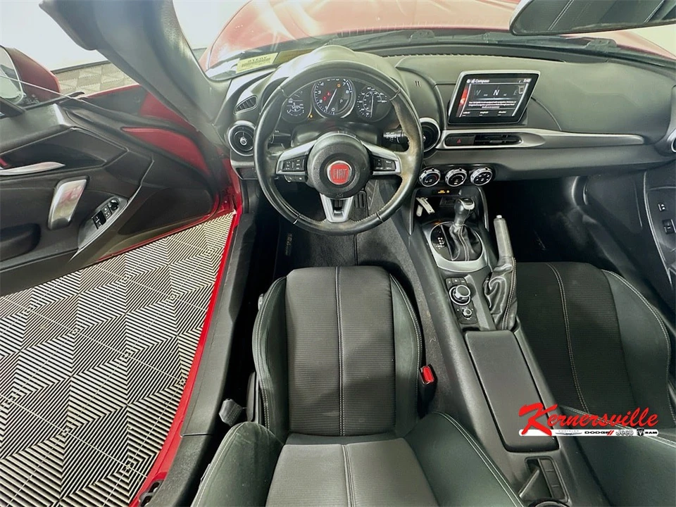 2019 Fiat 124 Spider - Image 9 of 12