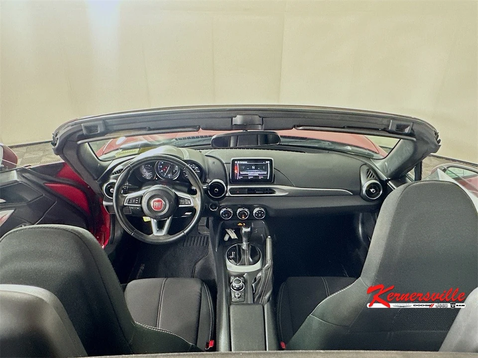 2019 Fiat 124 Spider - Image 10 of 12