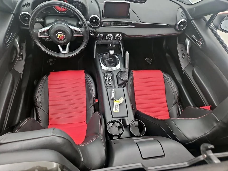 2019 Fiat 124 Spider - Image 10 of 20