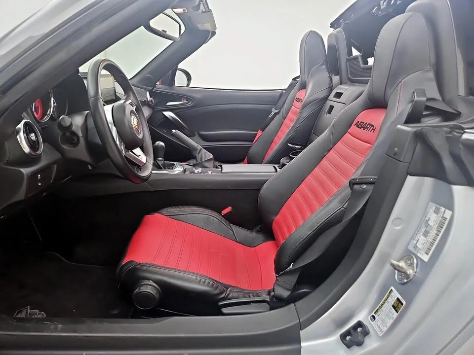 2019 Fiat 124 Spider - Image 12 of 20