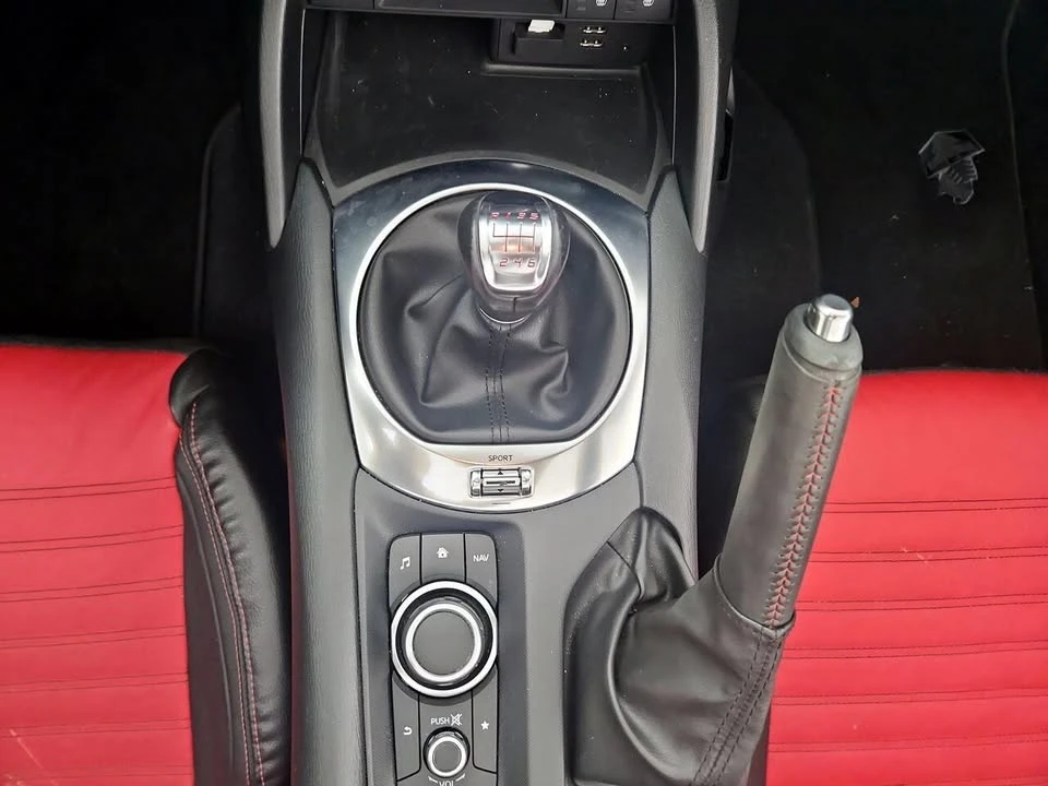 2019 Fiat 124 Spider - Image 18 of 20