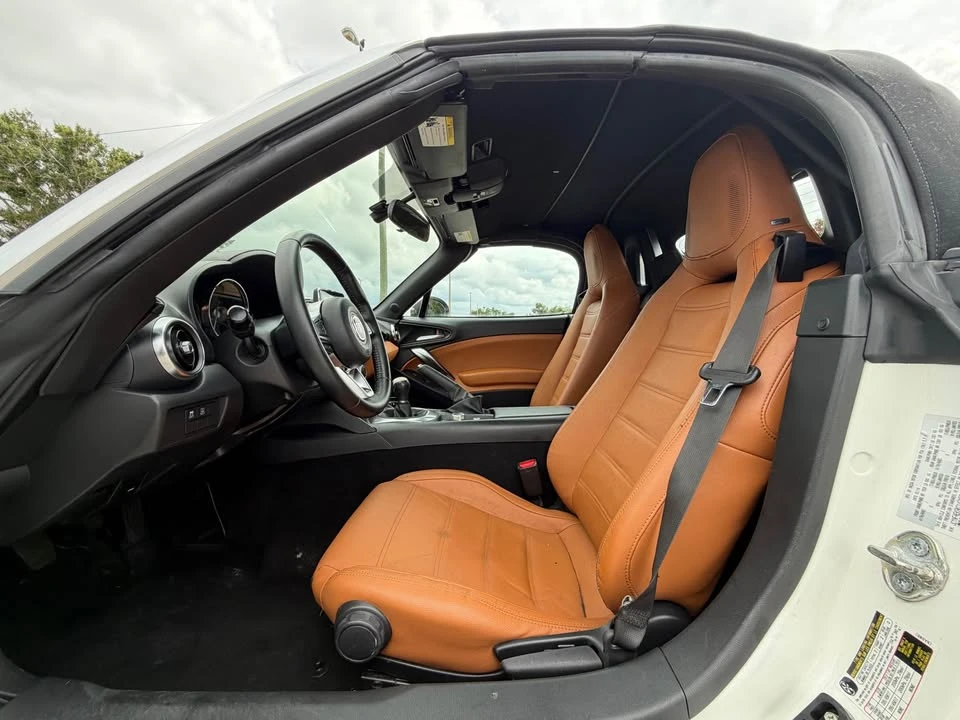 2019 Fiat 124 Spider - Image 12 of 20