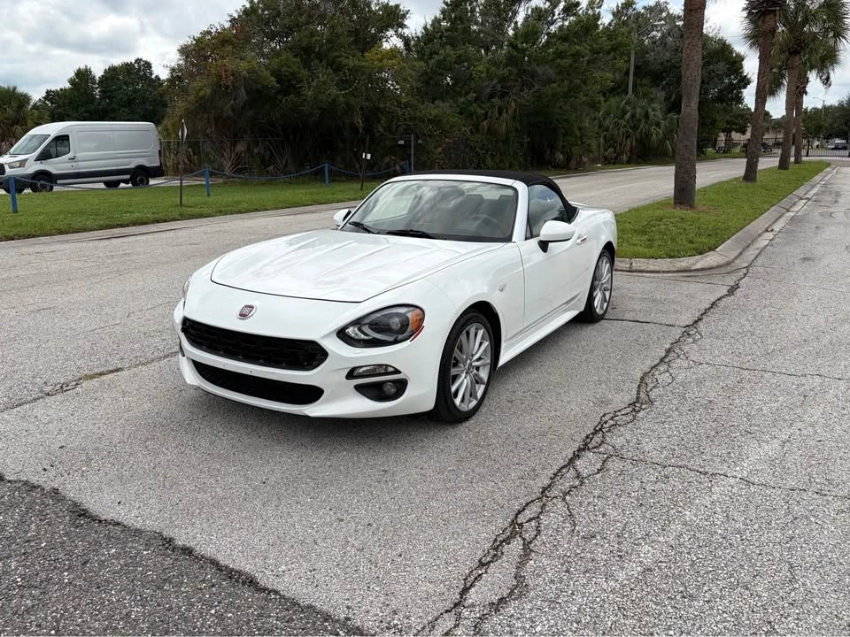 2019 Fiat 124 Spider - Image 5 of 20