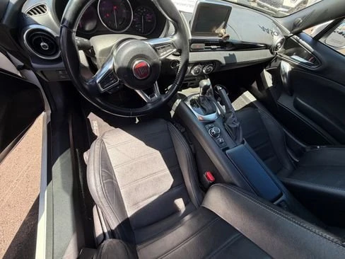 2019 Fiat 124 Spider - Image 7 of 12
