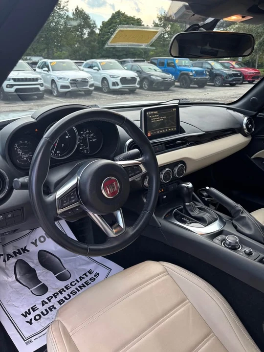 2019 Fiat 124 Spider - Image 7 of 9