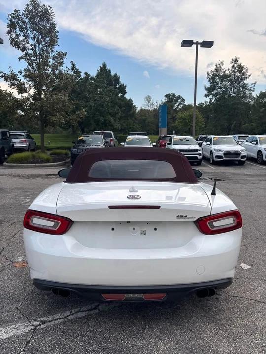 2019 Fiat 124 Spider - Image 4 of 9