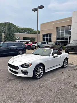 2019 Fiat 124 Spider Lusso Red Top Edition Convertible 2D