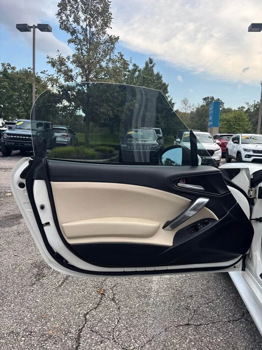 2019 Fiat 124 Spider - Image 5 of 9