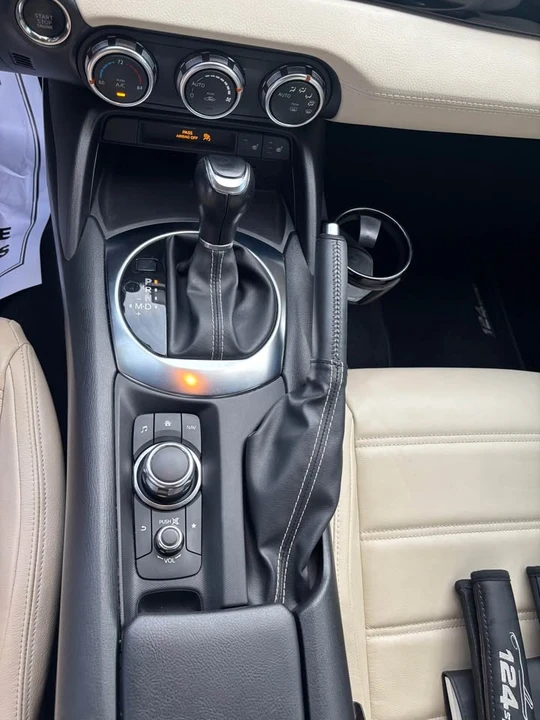 2019 Fiat 124 Spider - Image 8 of 9