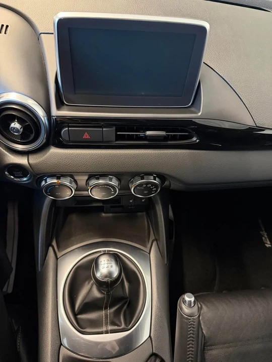 2019 Fiat 124 Spider - Image 5 of 7