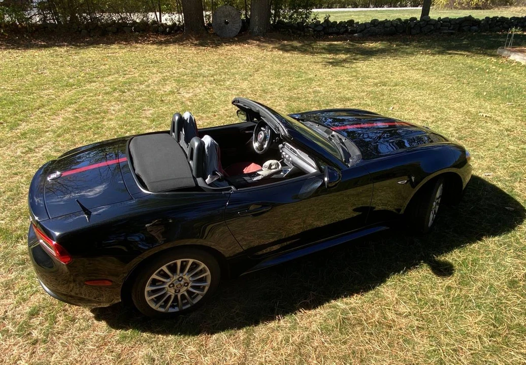 2019 Fiat 124 Spider - Image 5 of 10