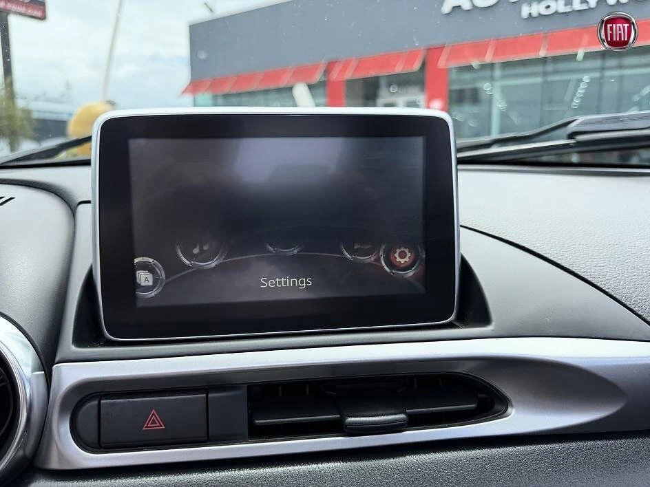 2019 Fiat 124 Spider - Image 13 of 18