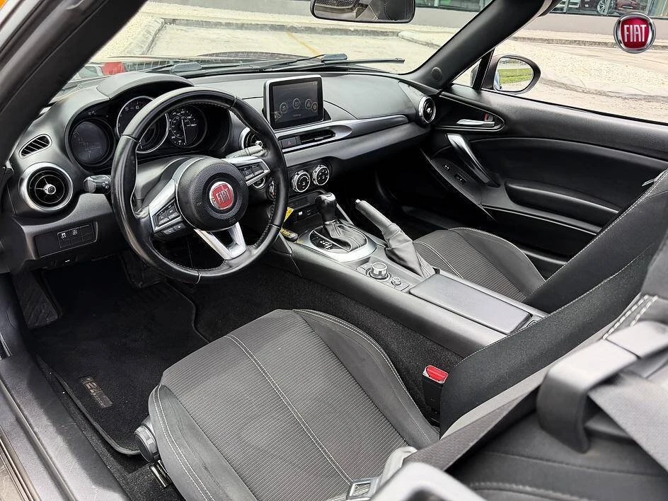 2019 Fiat 124 Spider - Image 17 of 18