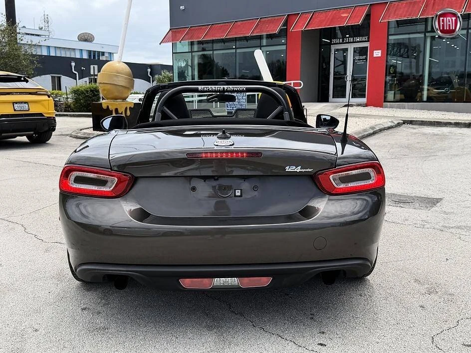 2019 Fiat 124 Spider - Image 7 of 18