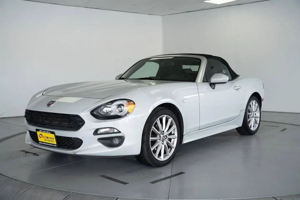 2019 Fiat 124 Spider - Image 2 of 16