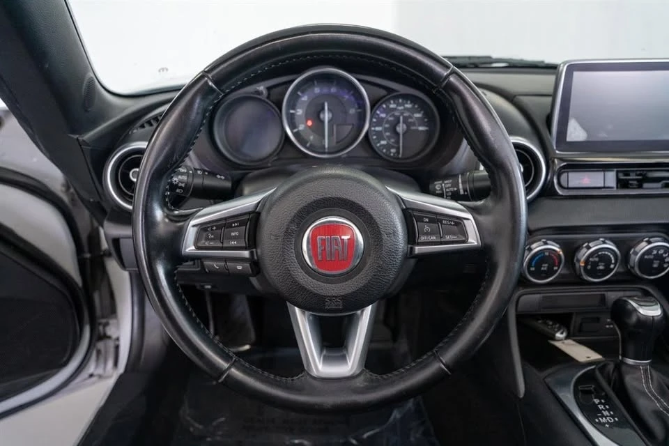2019 Fiat 124 Spider - Image 10 of 16