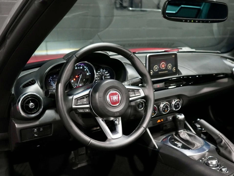 2019 Fiat 124 Spider - Image 12 of 20